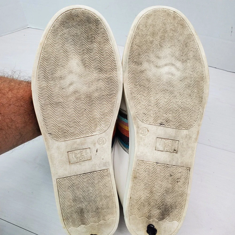 Time‎ and Tru Women's White Rainbow Stripe Sneakers Size 8.5 Comfort